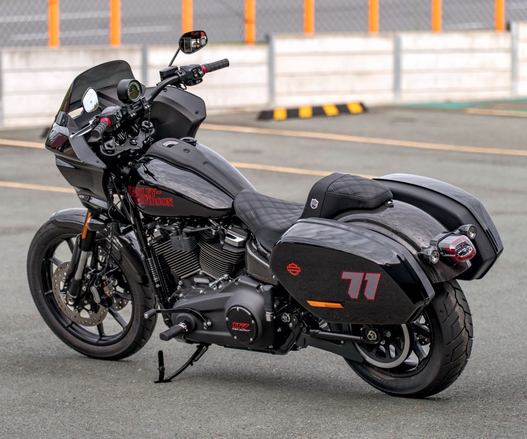 Low Rider ST Build with Carbon Parts