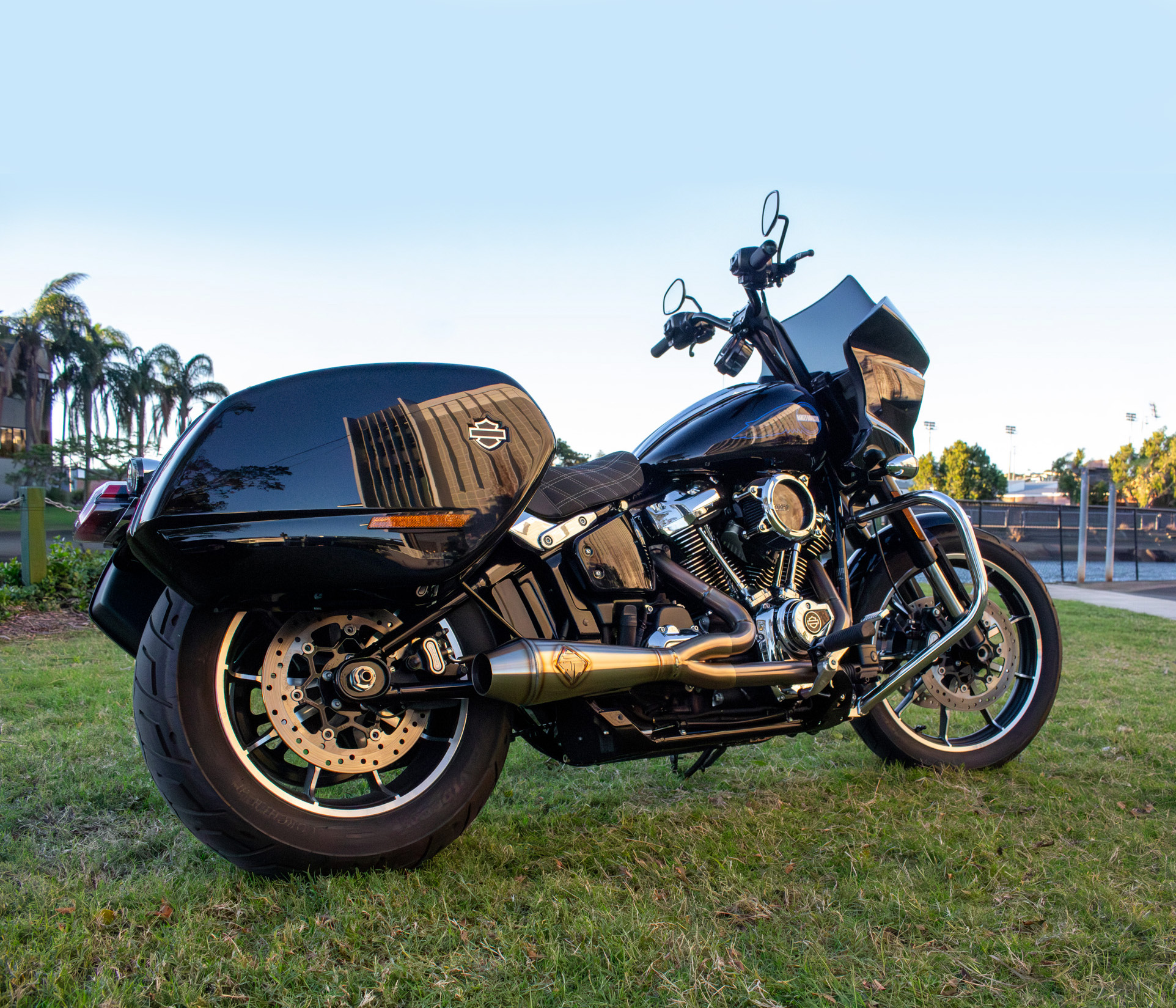 Low-Rider-St-10-1